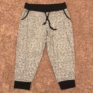 Rue21 capris
